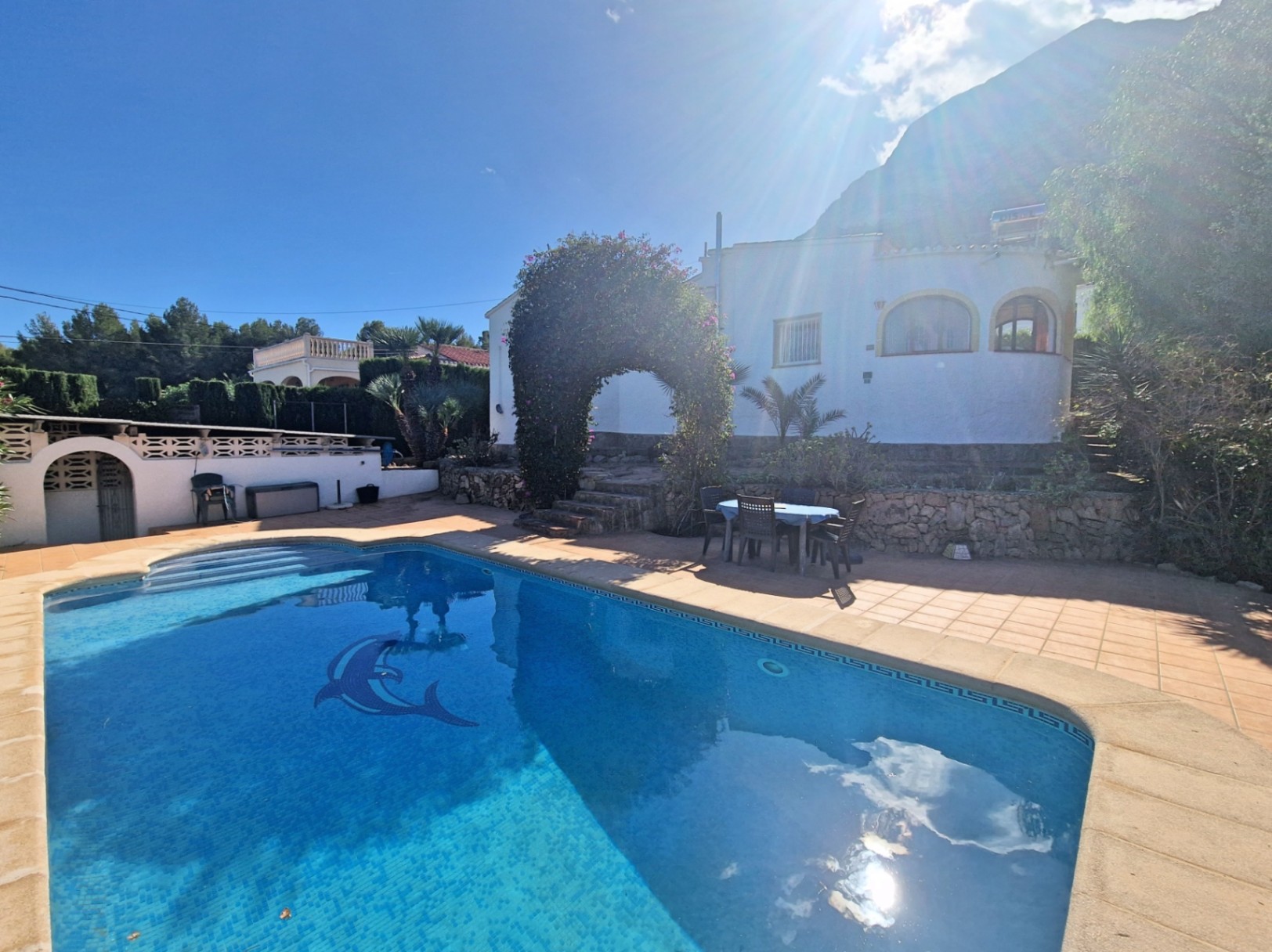 Villa te koop met zwembad in Mongó, Denia
